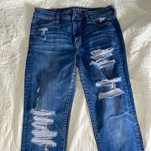 AMERICAN EAGLE super stretch ripped jeans